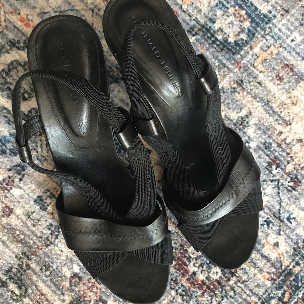 Donald J Pliner genuine leather heels